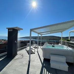 https://sky-garden.splithotels.org