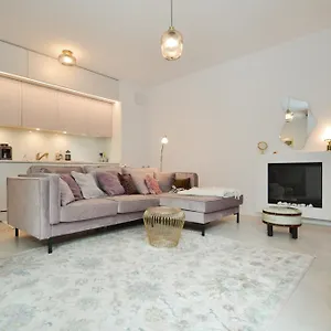 https://apartament-garnizon-z-ogrdkiem.gdanskhotel.org
